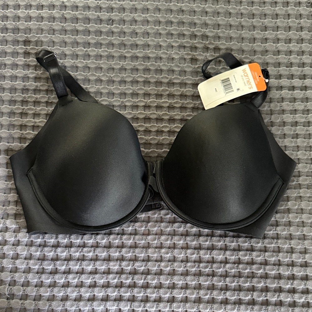 Warner's Black Smooth Molded Front-Close T-Shirt Bra